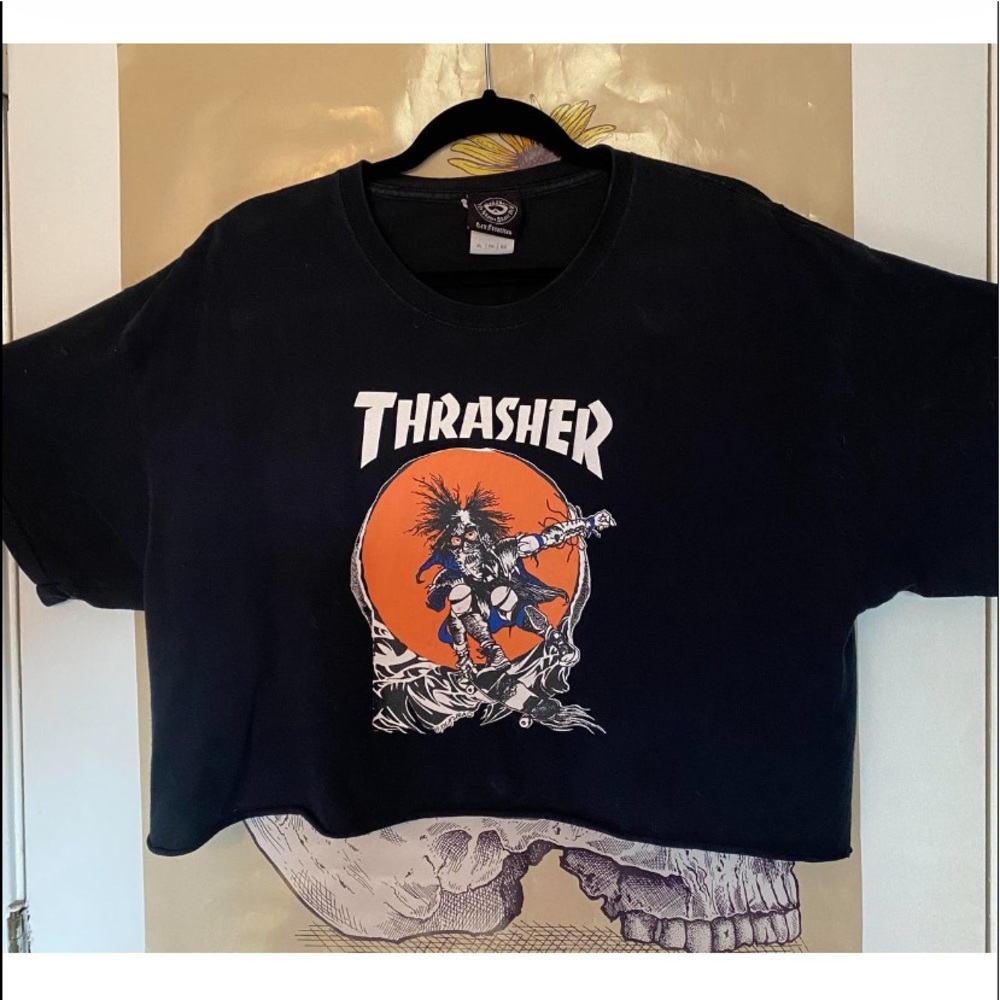 Thrasher Crop Top